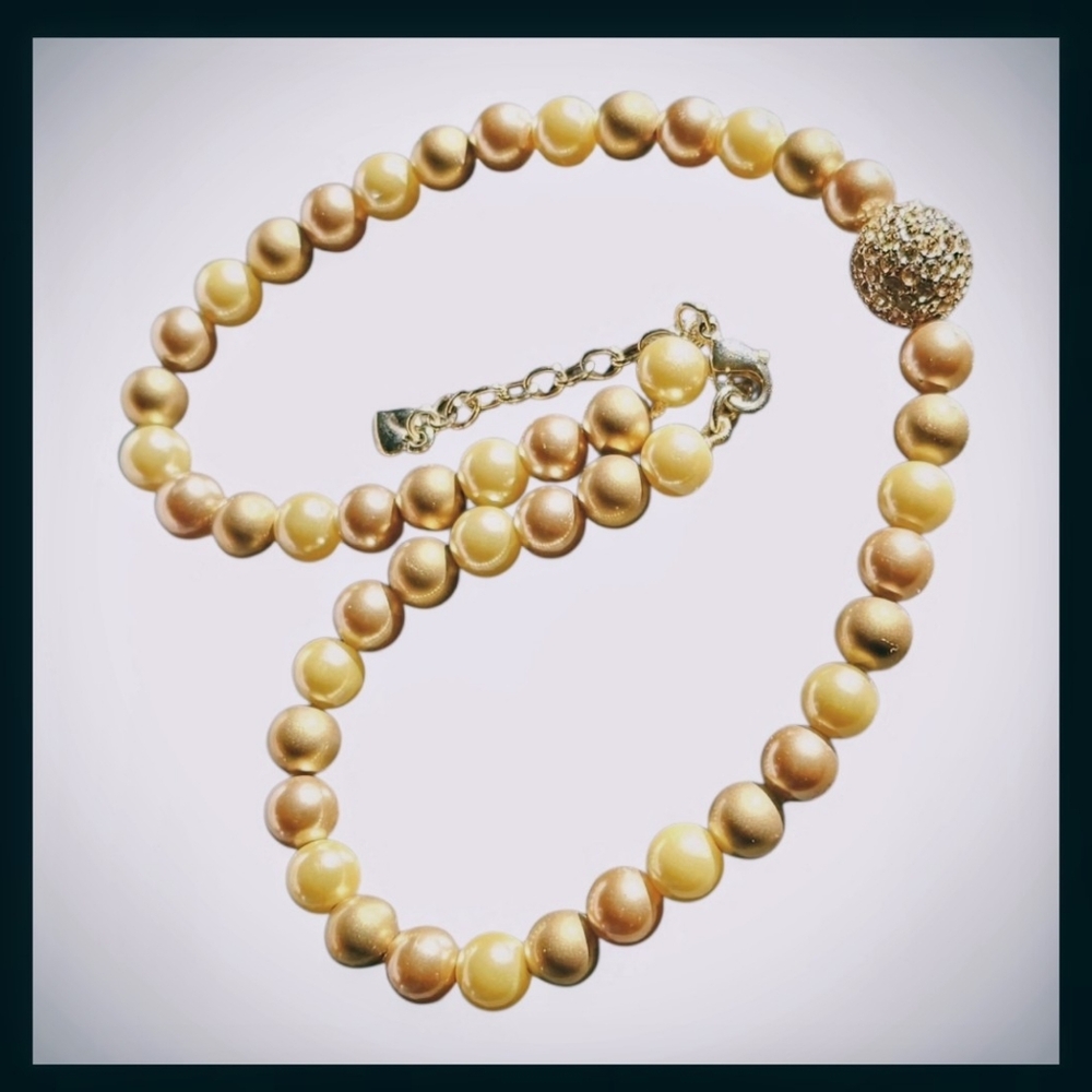 Vintage CAROLEE  Chunky Faux Pearl Necklace Gold/Taupe/Tan Tone - Well Made - Picture 4 of 7